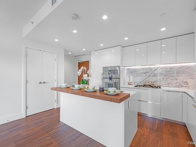 311 - 7428 ALBERTA STREET