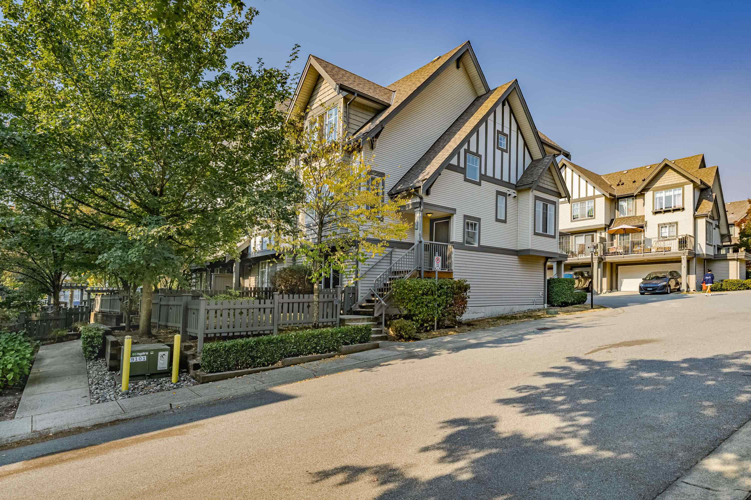 14 20038 70 AVENUE, Langley Terminated, R2731561 Condos.ca