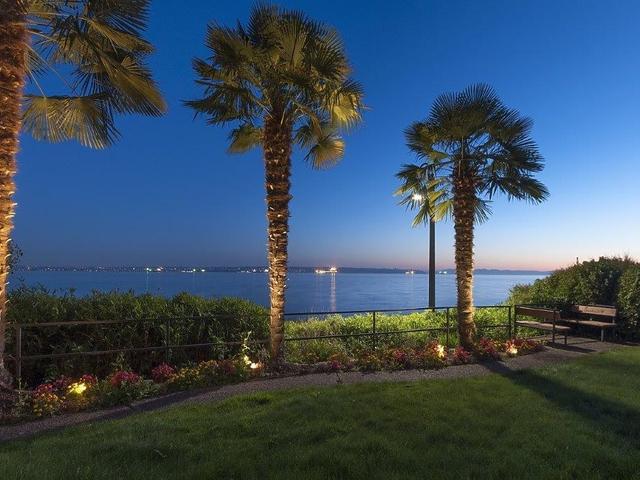 303 - 150 24TH STREET