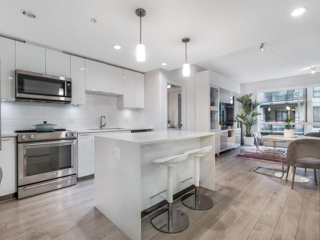 303 - 719 W 3RD STREET