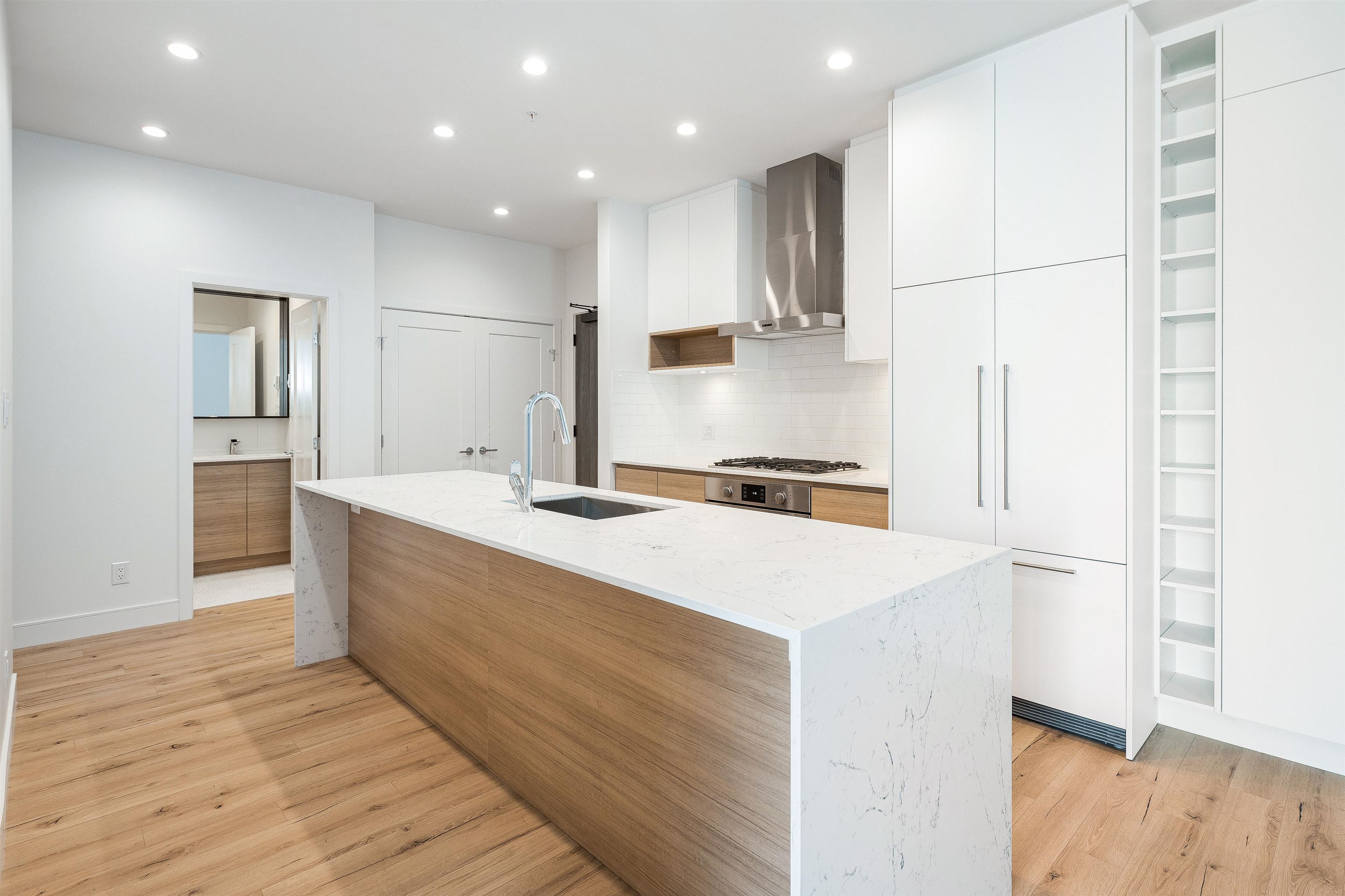 605 3131 MURRAY STREET, Port Moody Sold, R2736721 Condos.ca