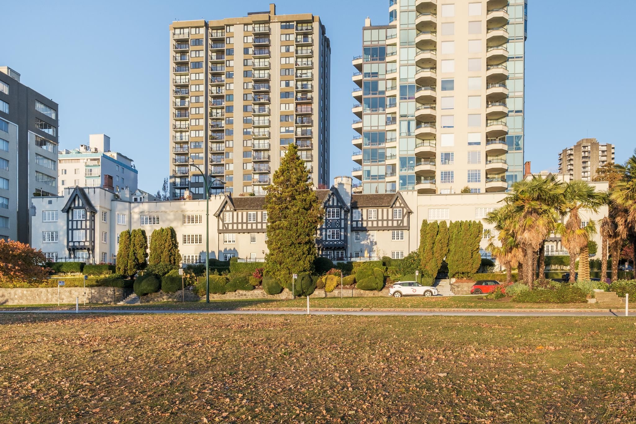 401 1311 BEACH AVENUE, Vancouver Terminated, R2738085 Condos.ca