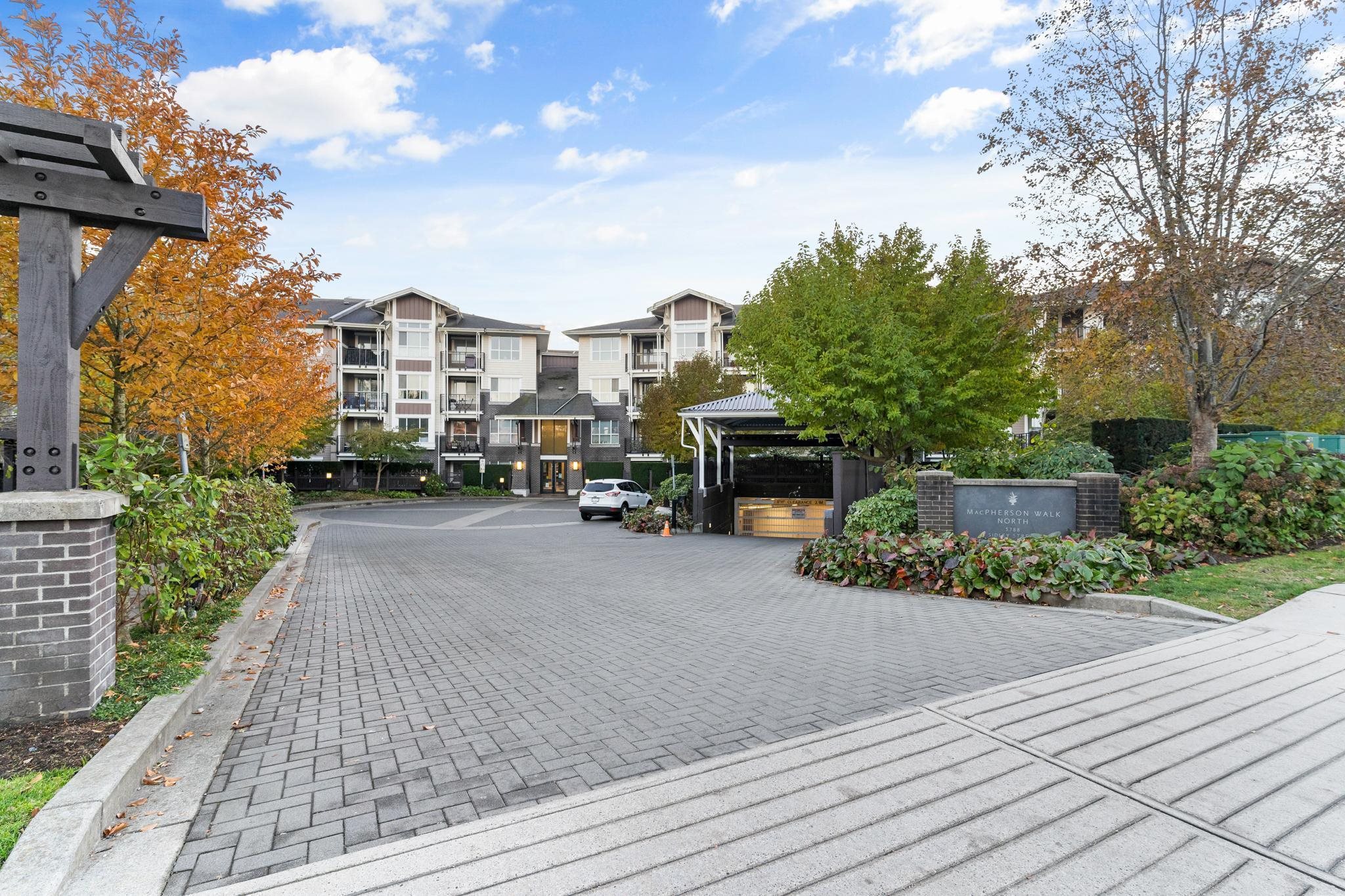 227 5788 SIDLEY STREET, Burnaby Sold, R2739392 Condos.ca