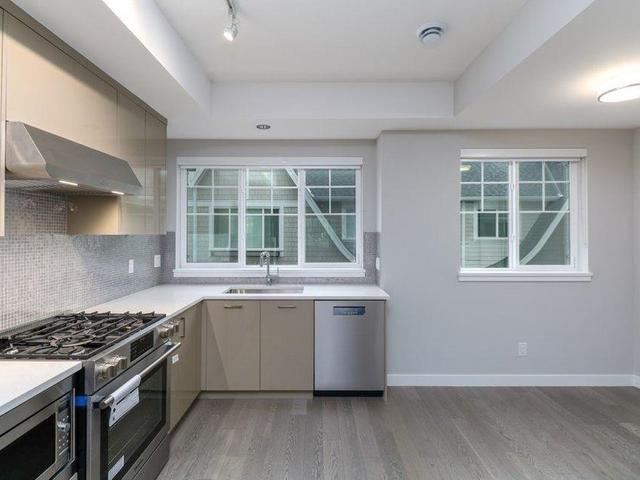 25 - 7180 LECHOW STREET