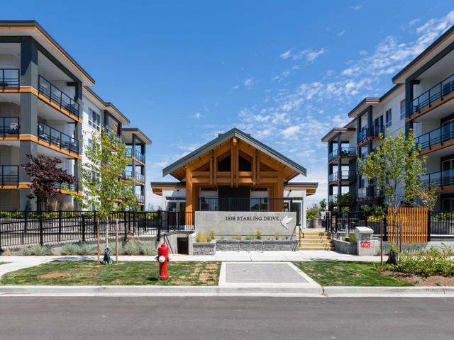 201 - 1792 STARLING DRIVE