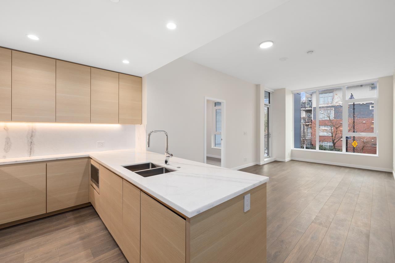 201 305 MORRISSEY ROAD, Port Moody Terminated, R2742391 Condos.ca