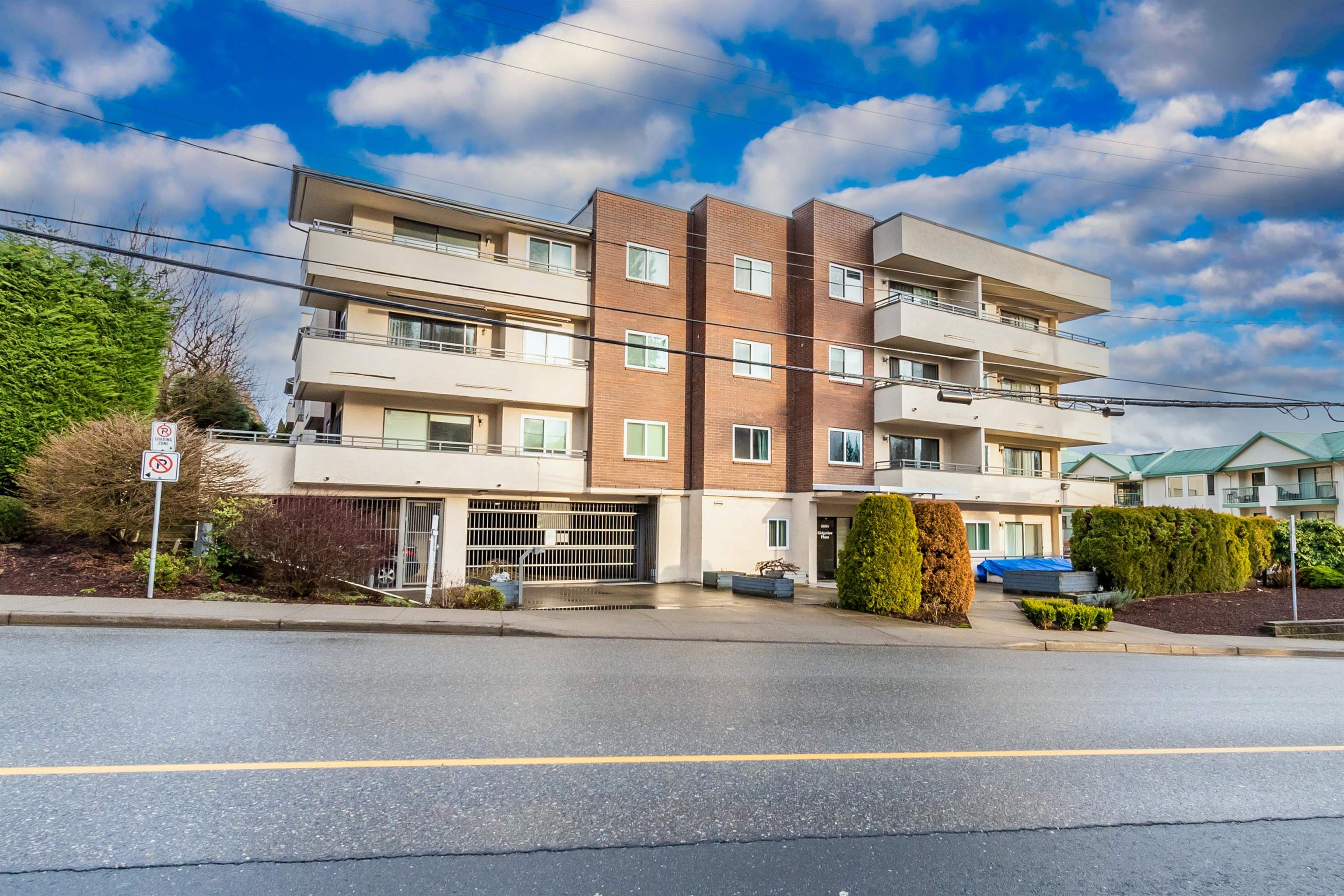 302 2684 MCCALLUM ROAD, Abbotsford Sold, R2752179 Condos.ca