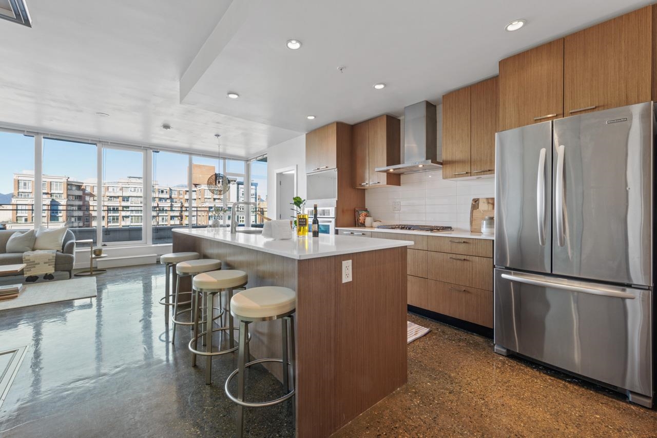 805 221 UNION STREET, Vancouver Sold, R2755881 Condos.ca