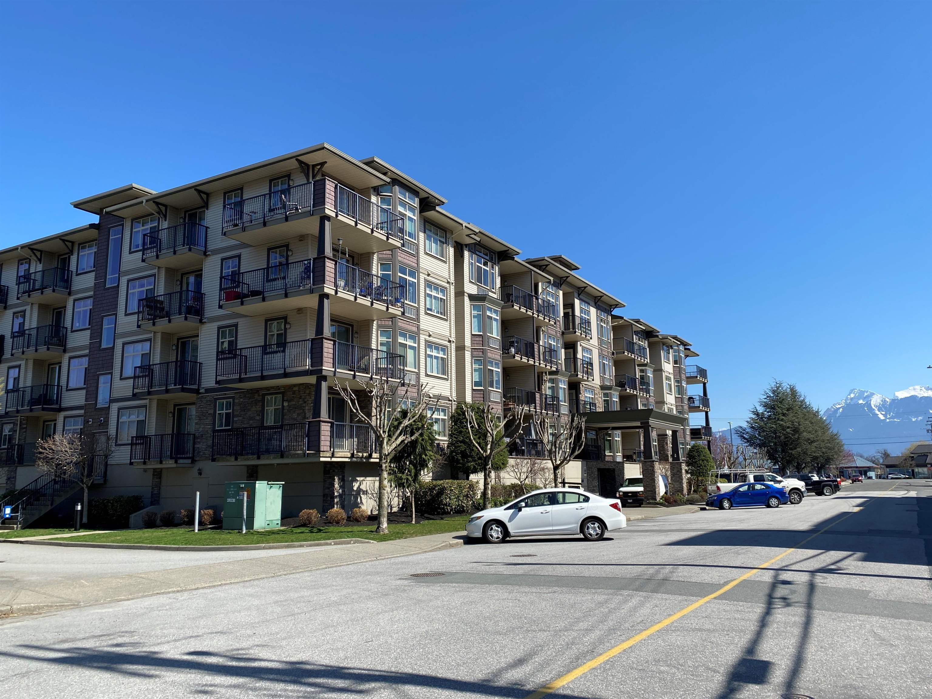 Chesterfield Mi Condos For Sale 26 - 1x3hnbn
