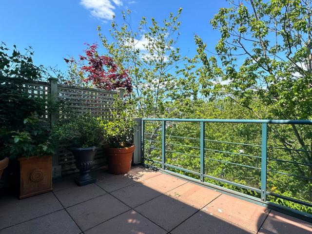 305 - 1630 W 1 AVENUE