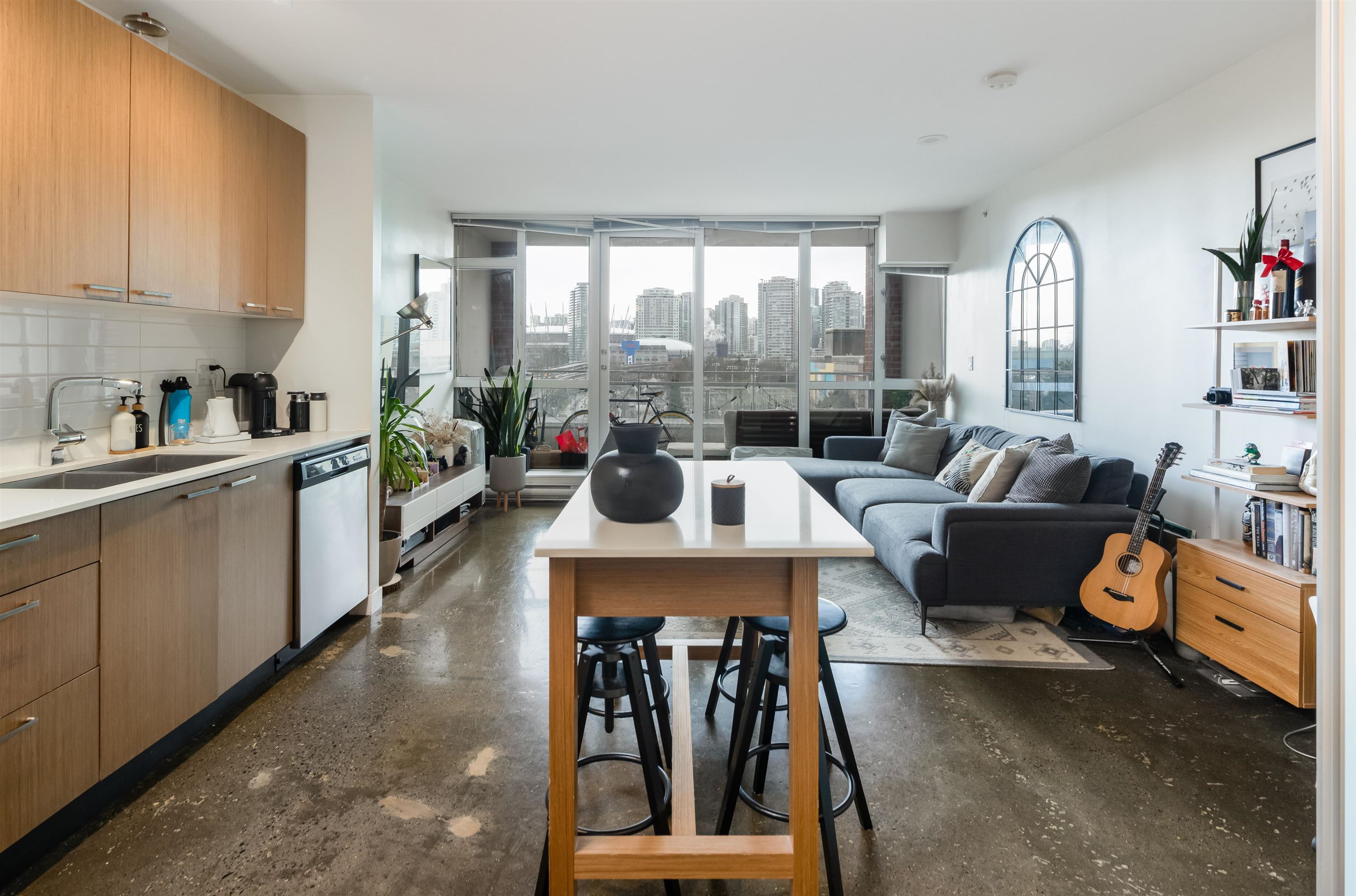 604 221 UNION STREET, Vancouver Sold, R2782493 Condos.ca