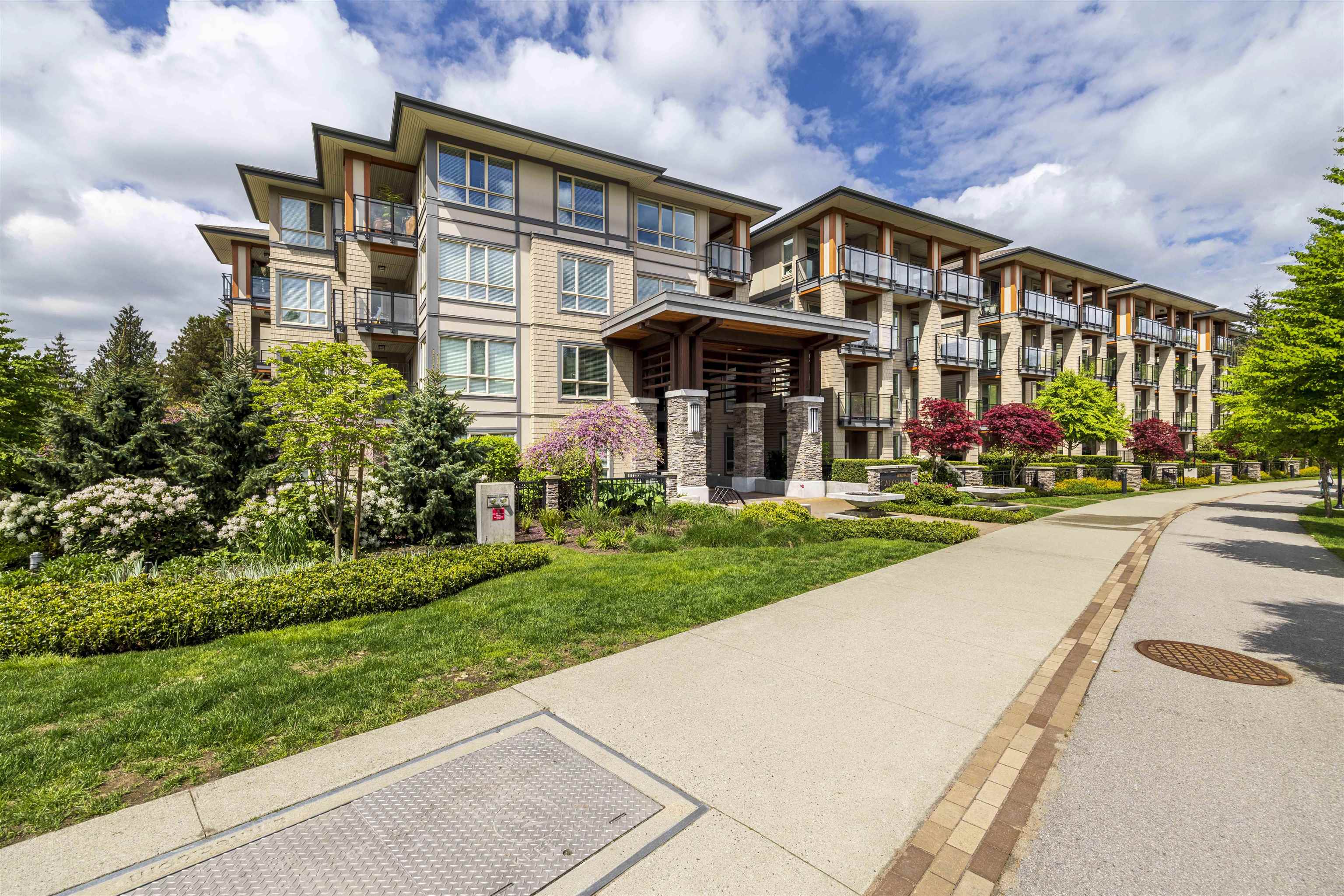 220 3399 NOEL DRIVE, Burnaby Sold, R2784312 Condos.ca