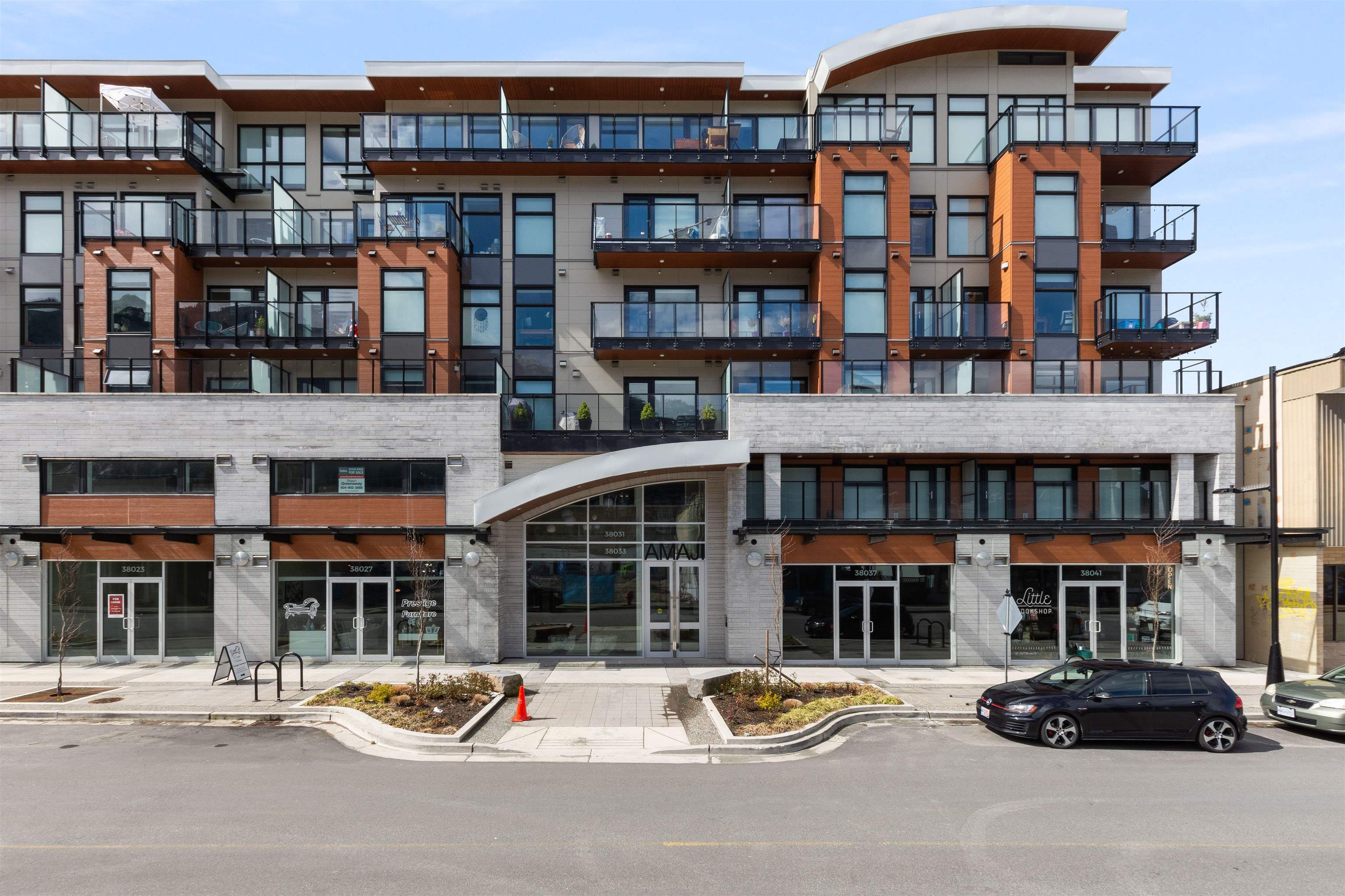 315 38033 SECOND AVENUE, Squamish Terminated, R2788248 Condos.ca