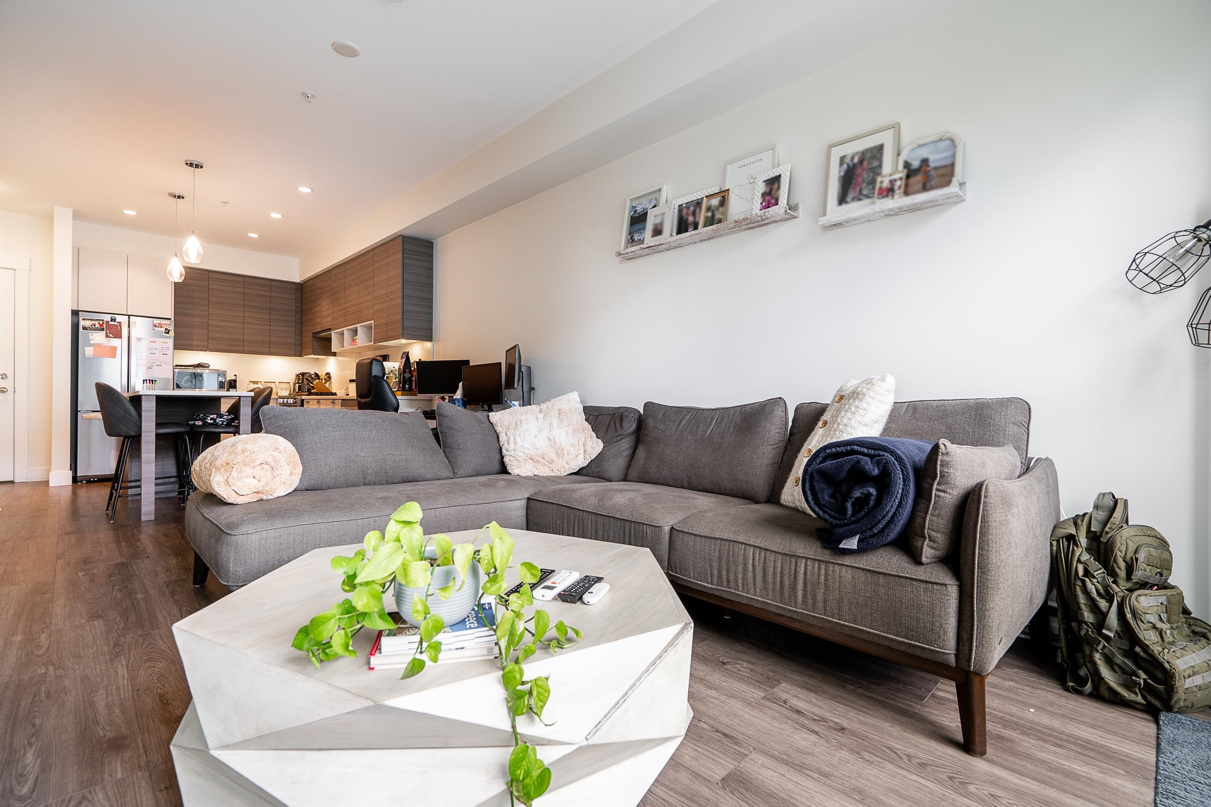 A214 20727 WILLOUGHBY TOWN CENTRE DRIVE, Langley City Sold