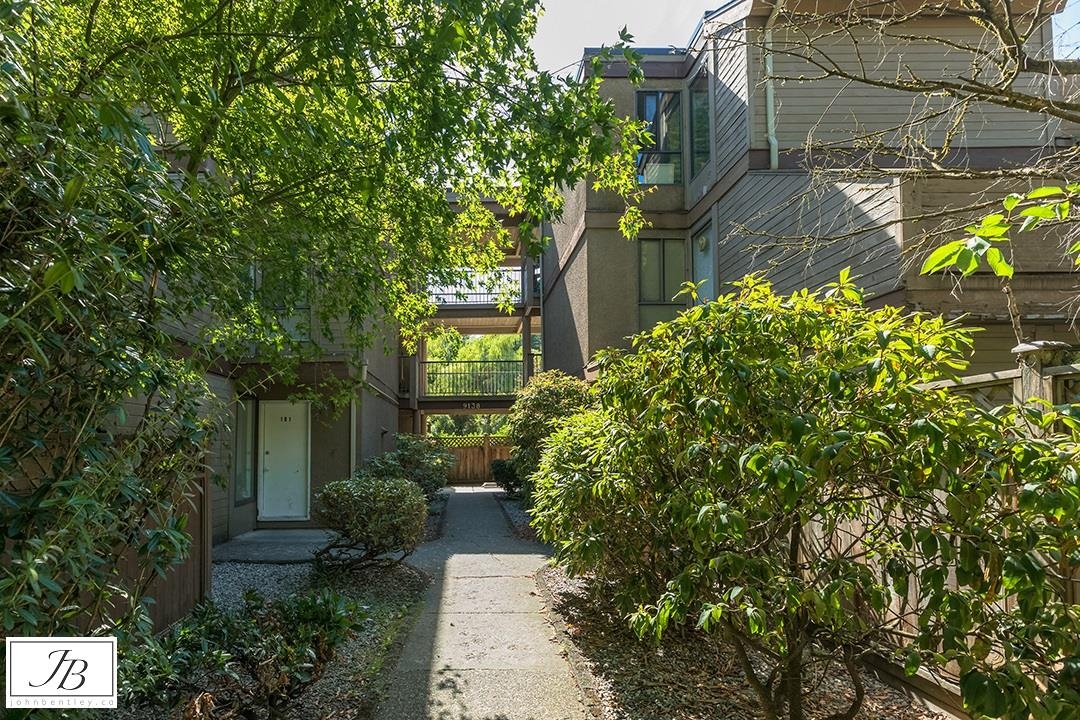 302 9138 CAPELLA DRIVE, Burnaby Expired, R2797902 Condos.ca