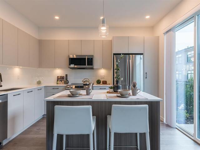 37 - 15255 SITKA DRIVE