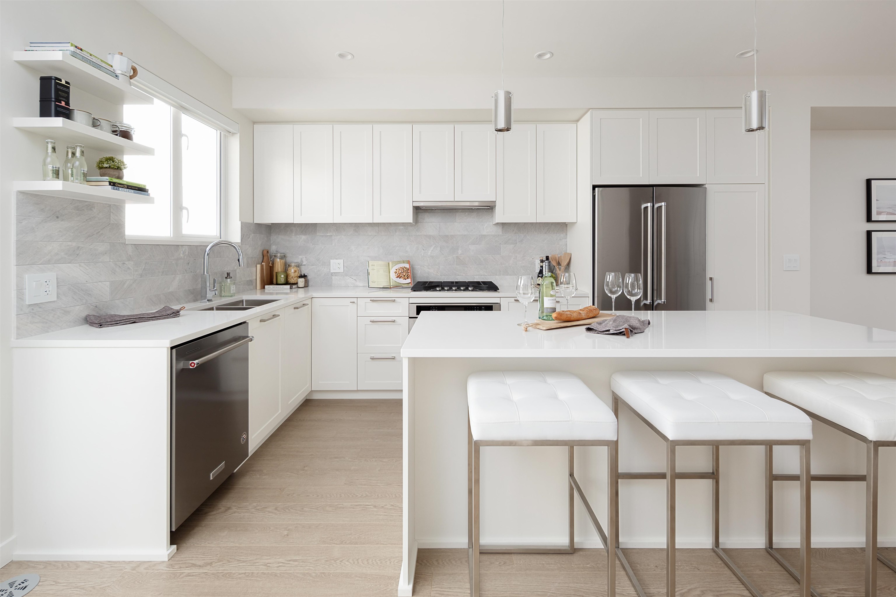 220 4738 HEMLOCK WAY, Tsawwassen For Sale 858,900 Condos.ca