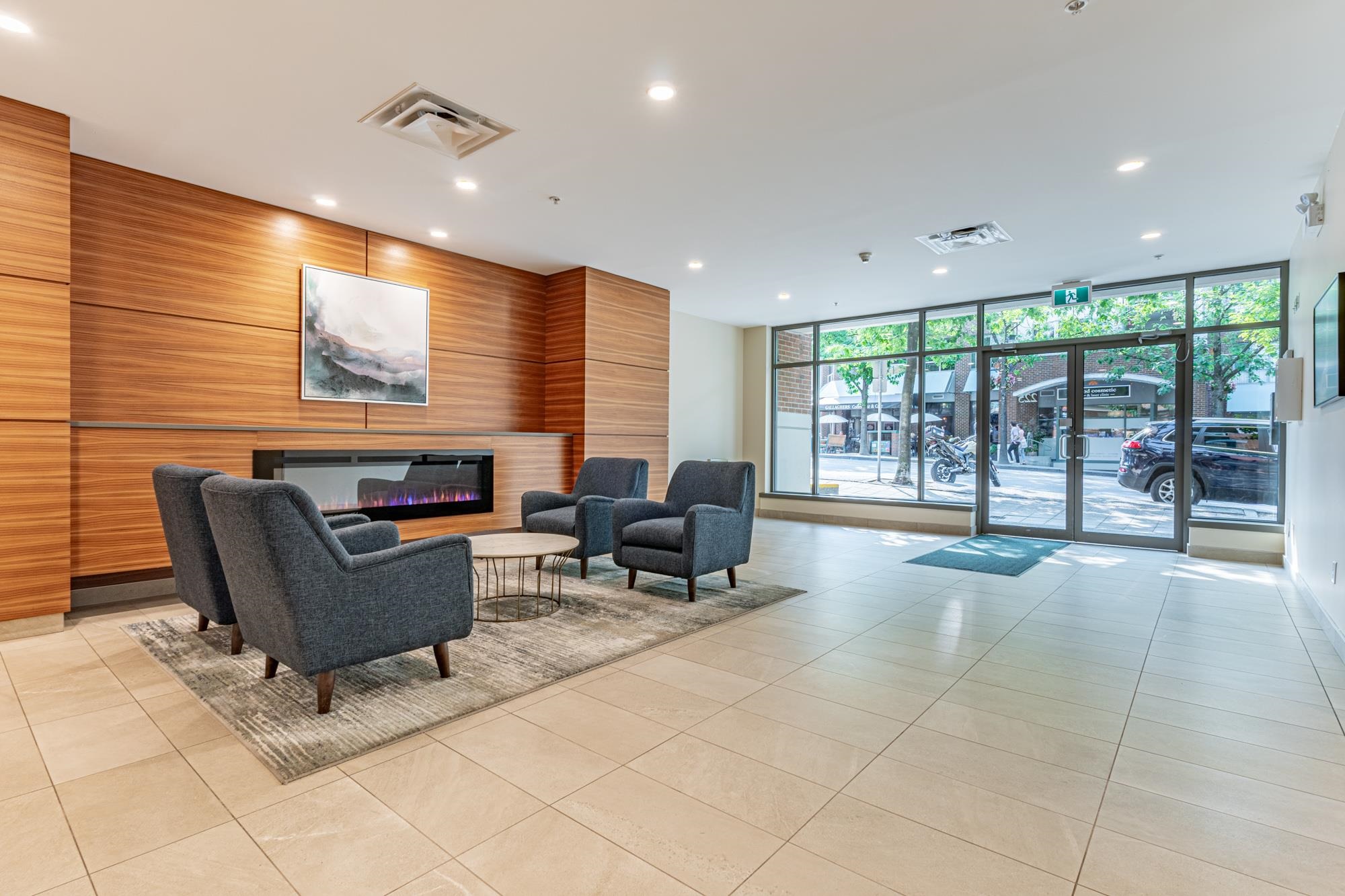 407 225 NEWPORT DRIVE, Port Moody Sold, R2824560 Condos.ca