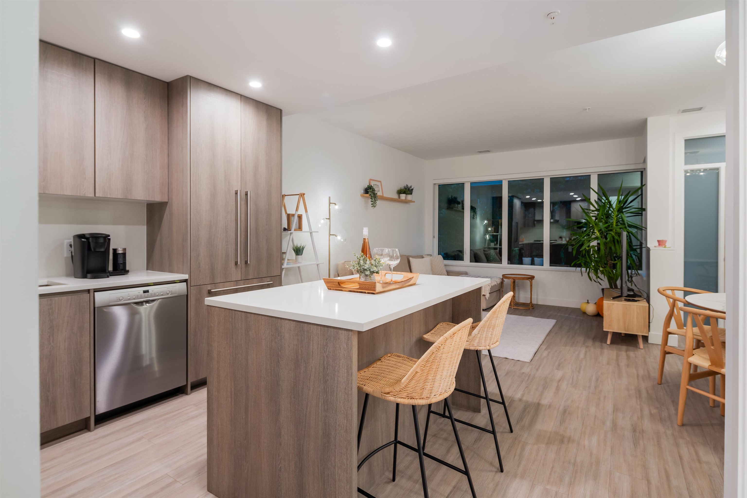 107 2060 CURLING ROAD, North Vancouver For Sale 1,899,000