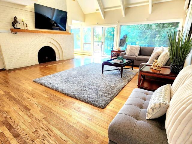 2122 SW MARINE DRIVE