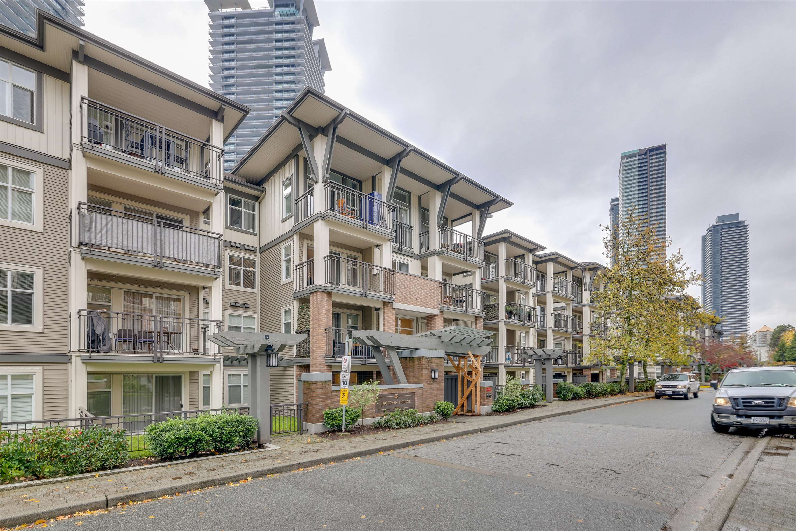 311 4788 BRENTWOOD DRIVE, Burnaby Sold, R2840765 Condos.ca