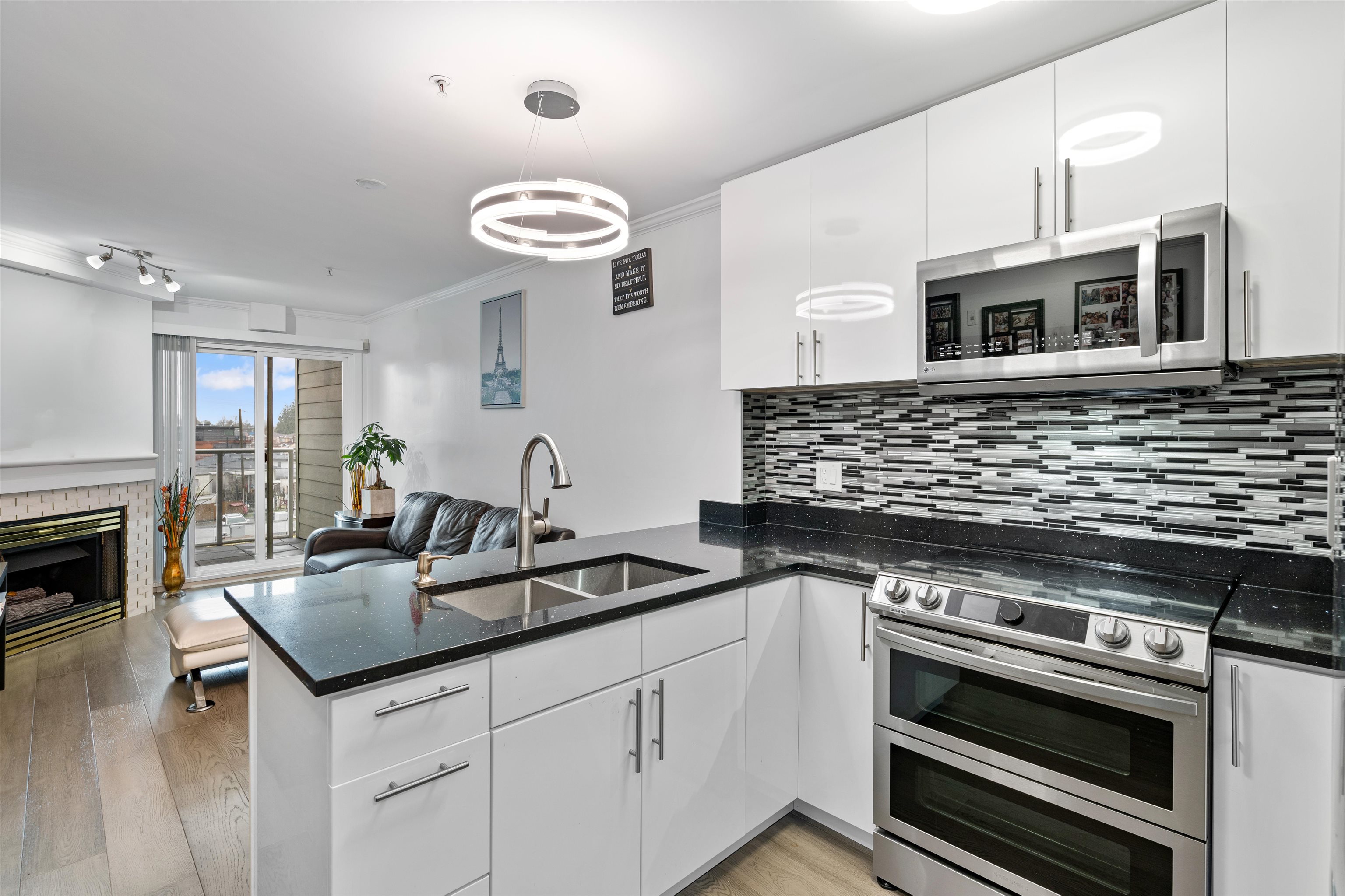 412 4989 DUCHESS STREET, Vancouver Terminated, R2844202 Condos.ca