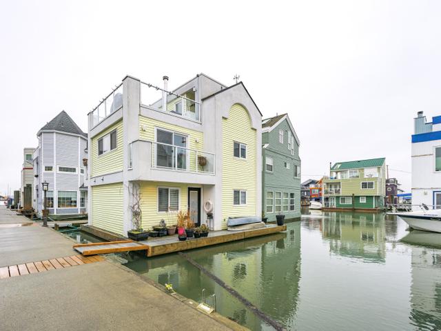 28 - 3459 RIVER ROAD