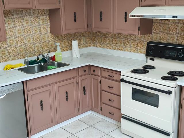 80 - 3180 E 58 AVENUE