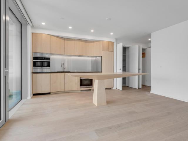 3302 - 1568 ALBERNI STREET