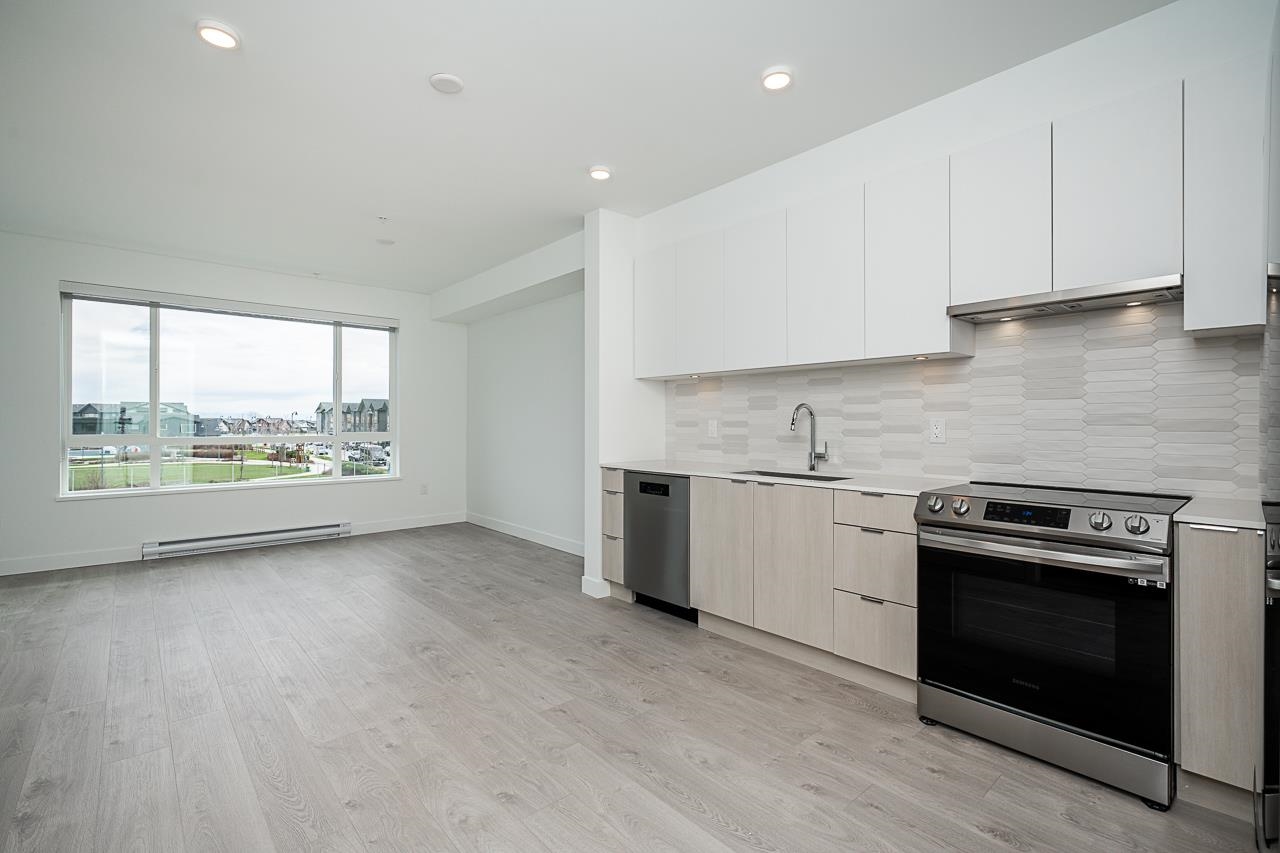 213 2499 RABBIT DRIVE, Tsawwassen For Sale 469,999 Condos.ca