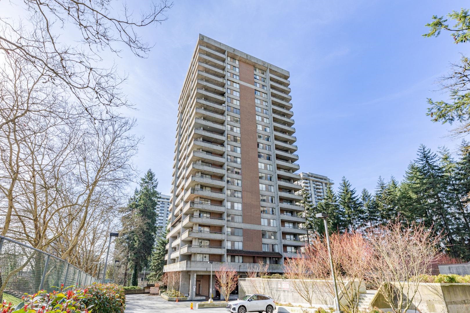 906 3771 BARTLETT COURT, Burnaby Sold, R2859136 Condos.ca