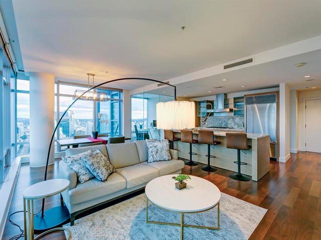 3X04 - 1111 ALBERNI STREET