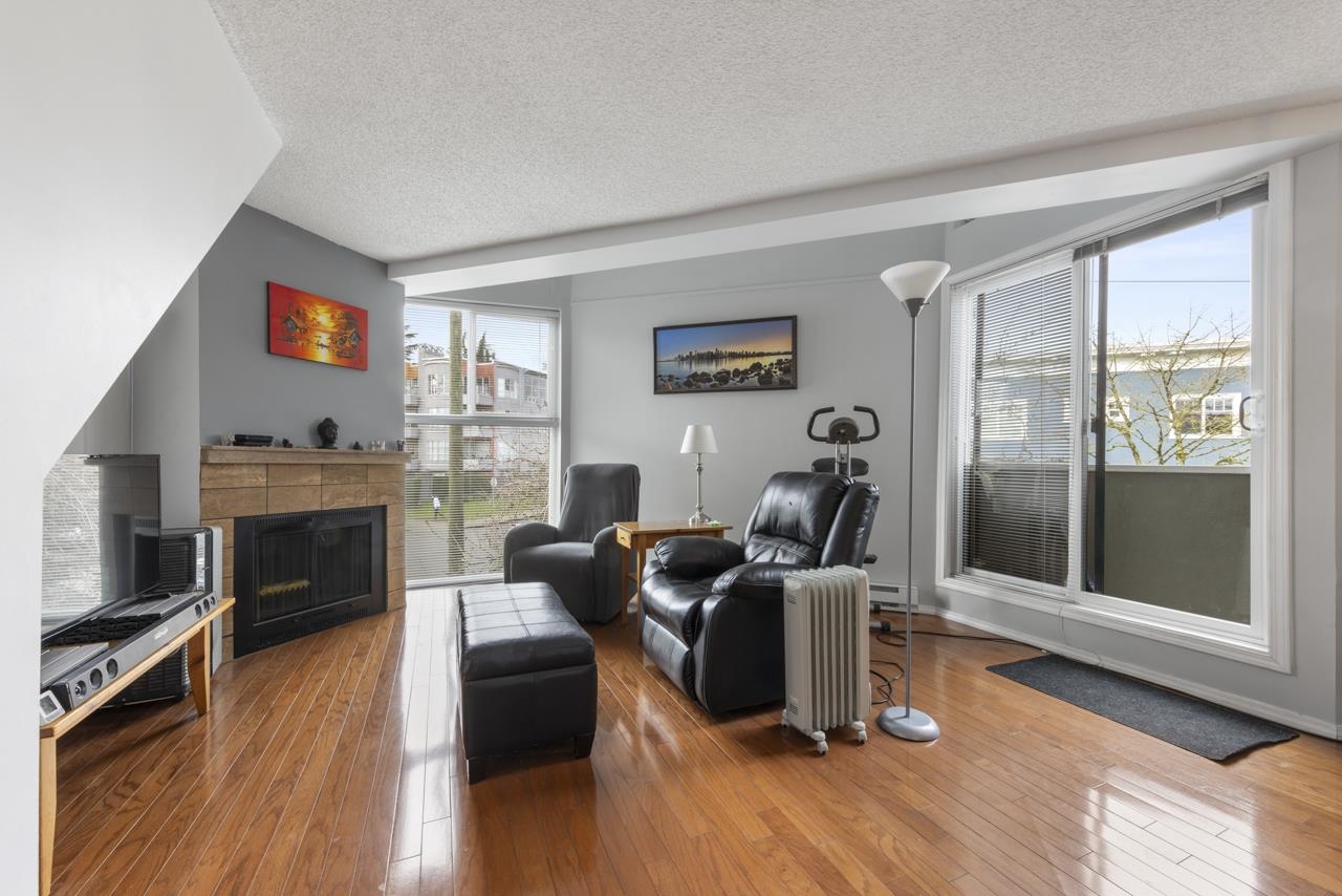 16 1870 YEW STREET Vancouver Sold R2873532 Condos ca 16-1870-yew-street-vancouver-sold-r2873532-condos-ca