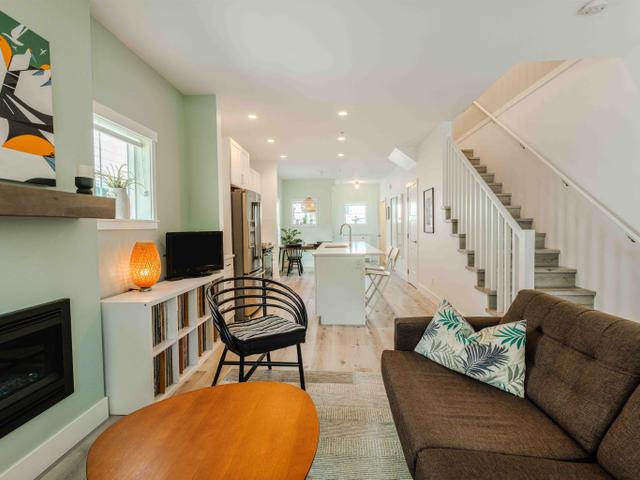 16 - 950 WOODSWORTH ROAD