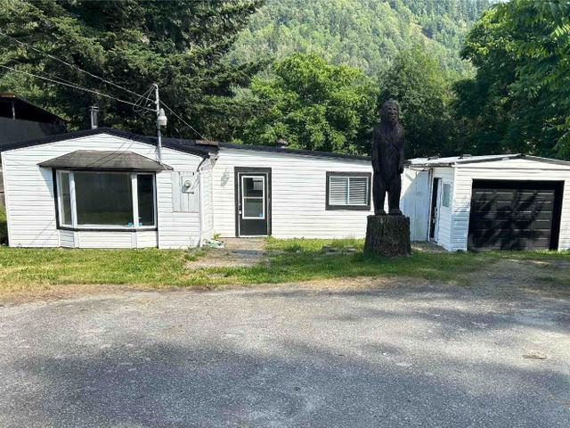 43736 LOUGHEED HIGHWAY
