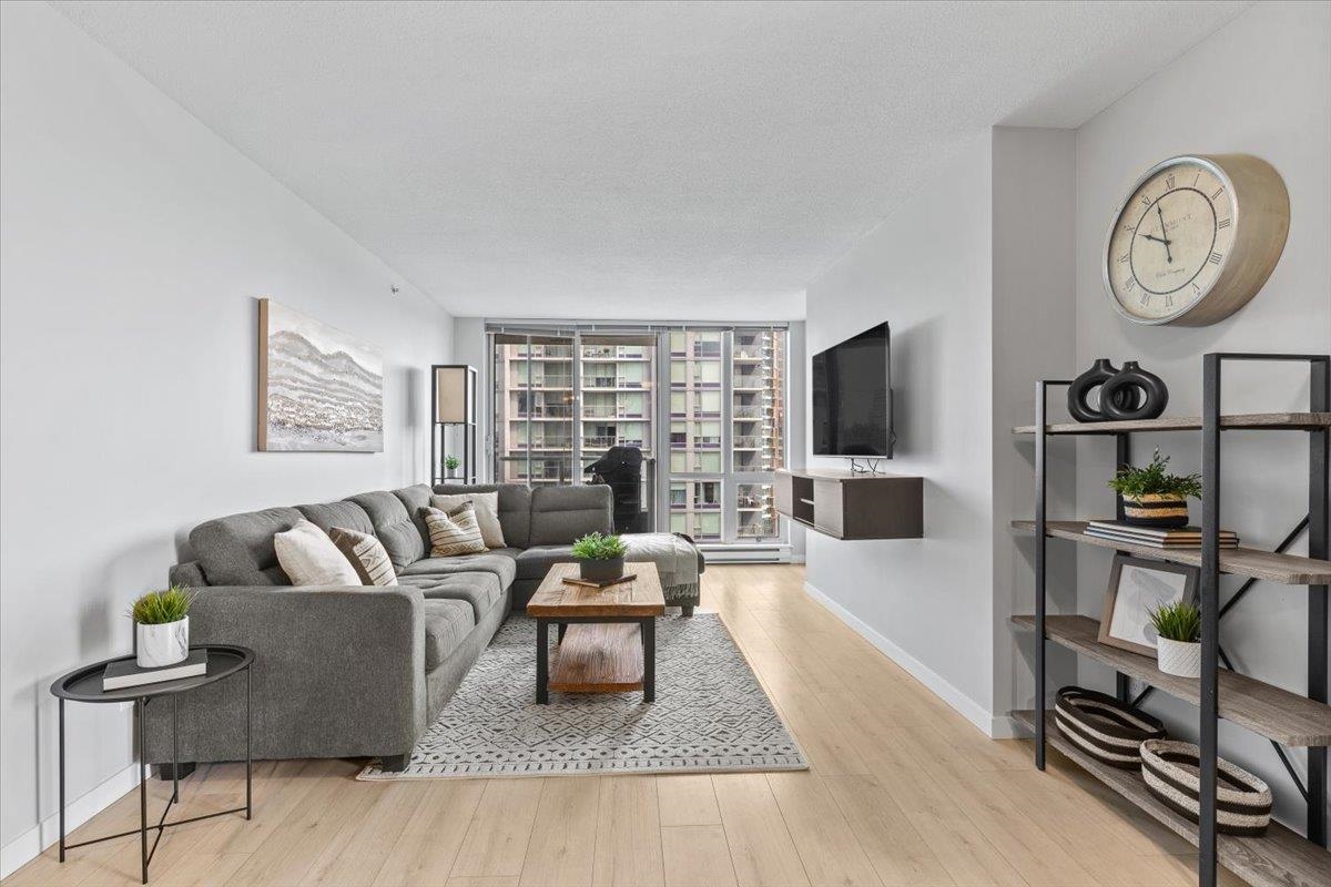 1009 - 13688 100 AVENUE, Surrey | For Sale @ $619,900 | Condos.ca