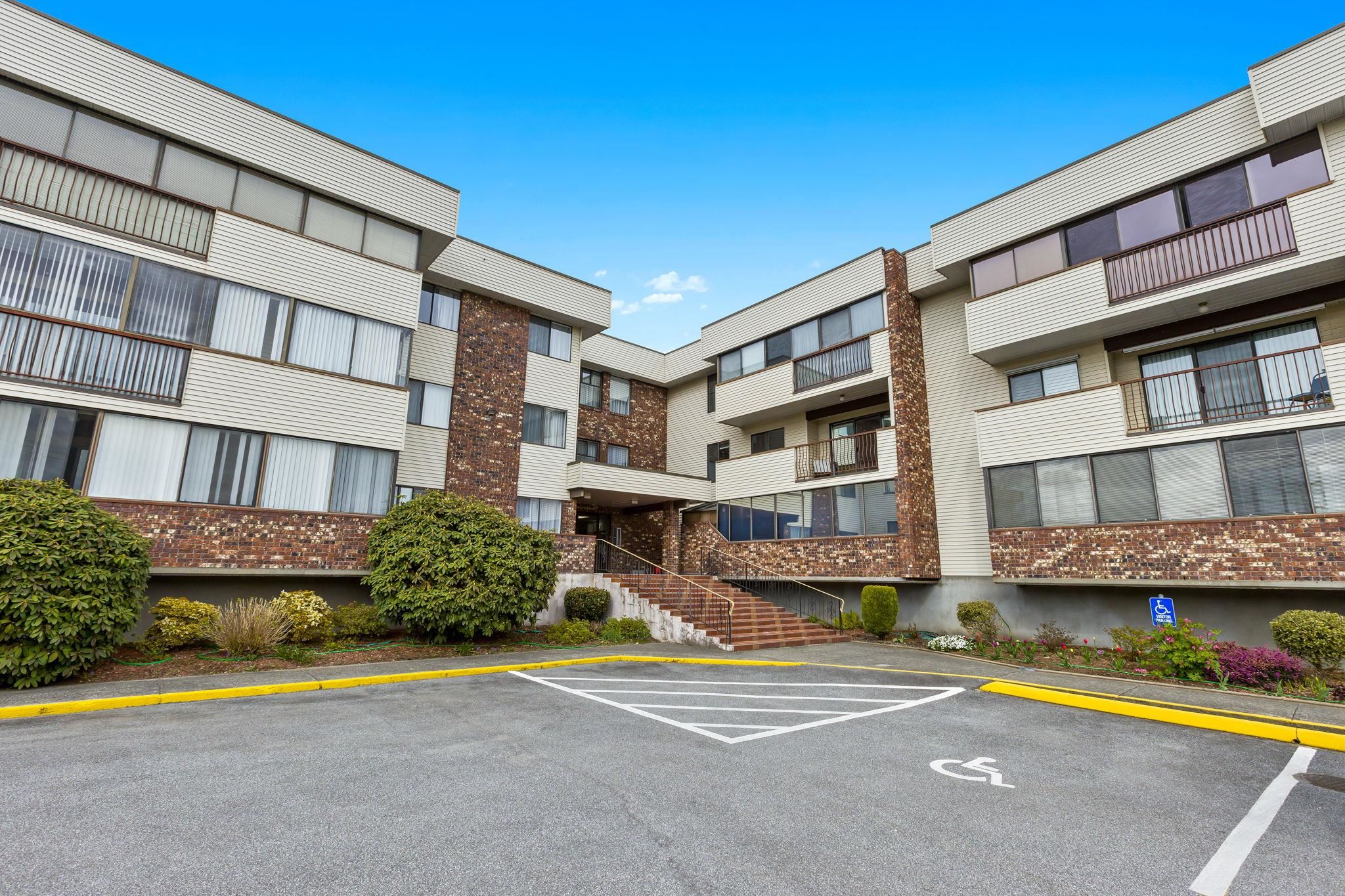 209 33369 OLD YALE ROAD, Abbotsford For Sale 299,999 Condos.ca