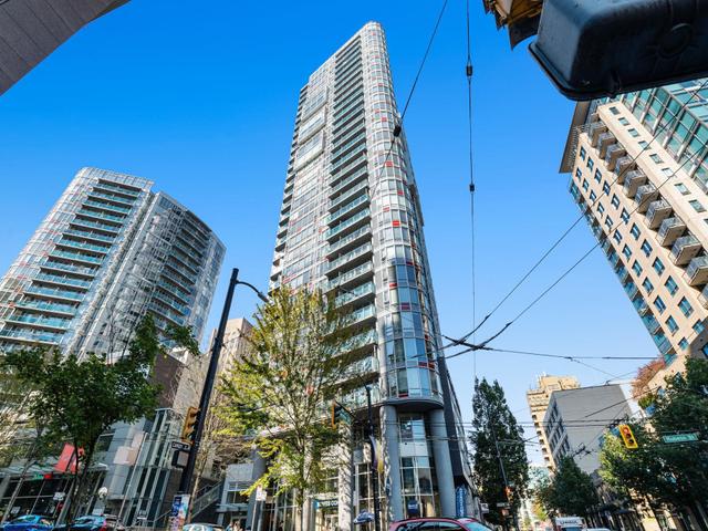 1601 - 233 ROBSON STREET