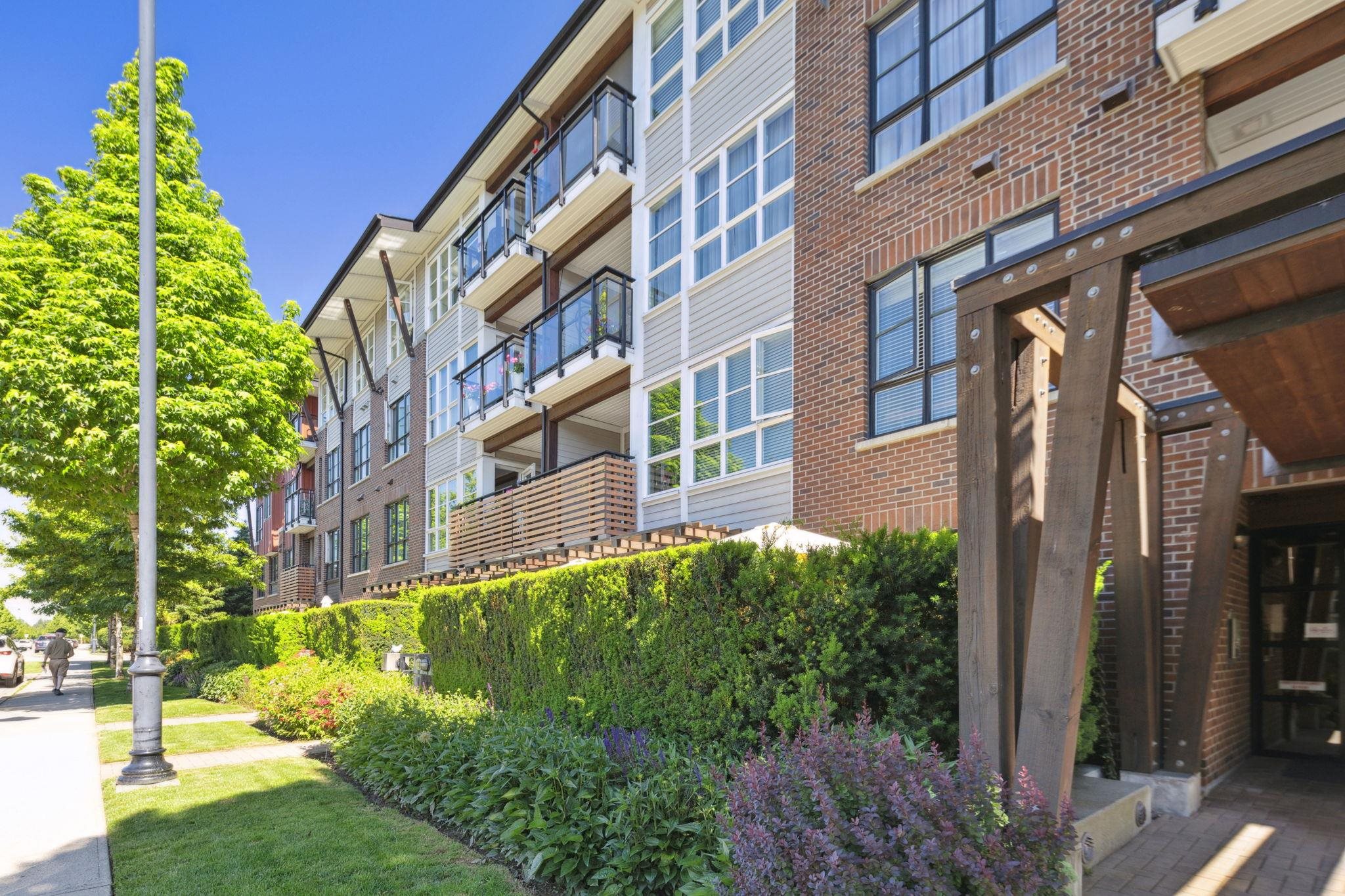 211 23215 BILLY BROWN ROAD, Langley For Sale 725,000 Condos.ca
