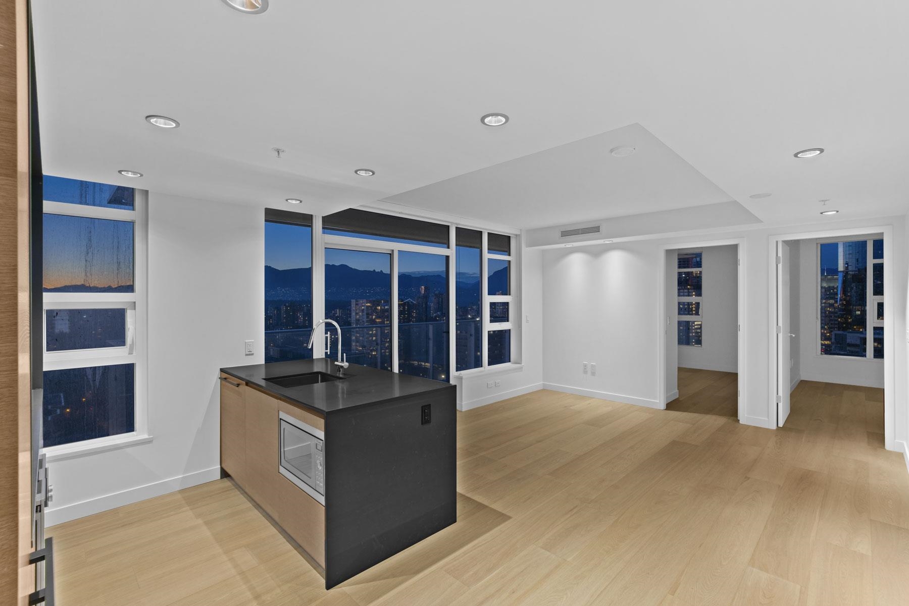 2805 - 1289 HORNBY STREET 3
