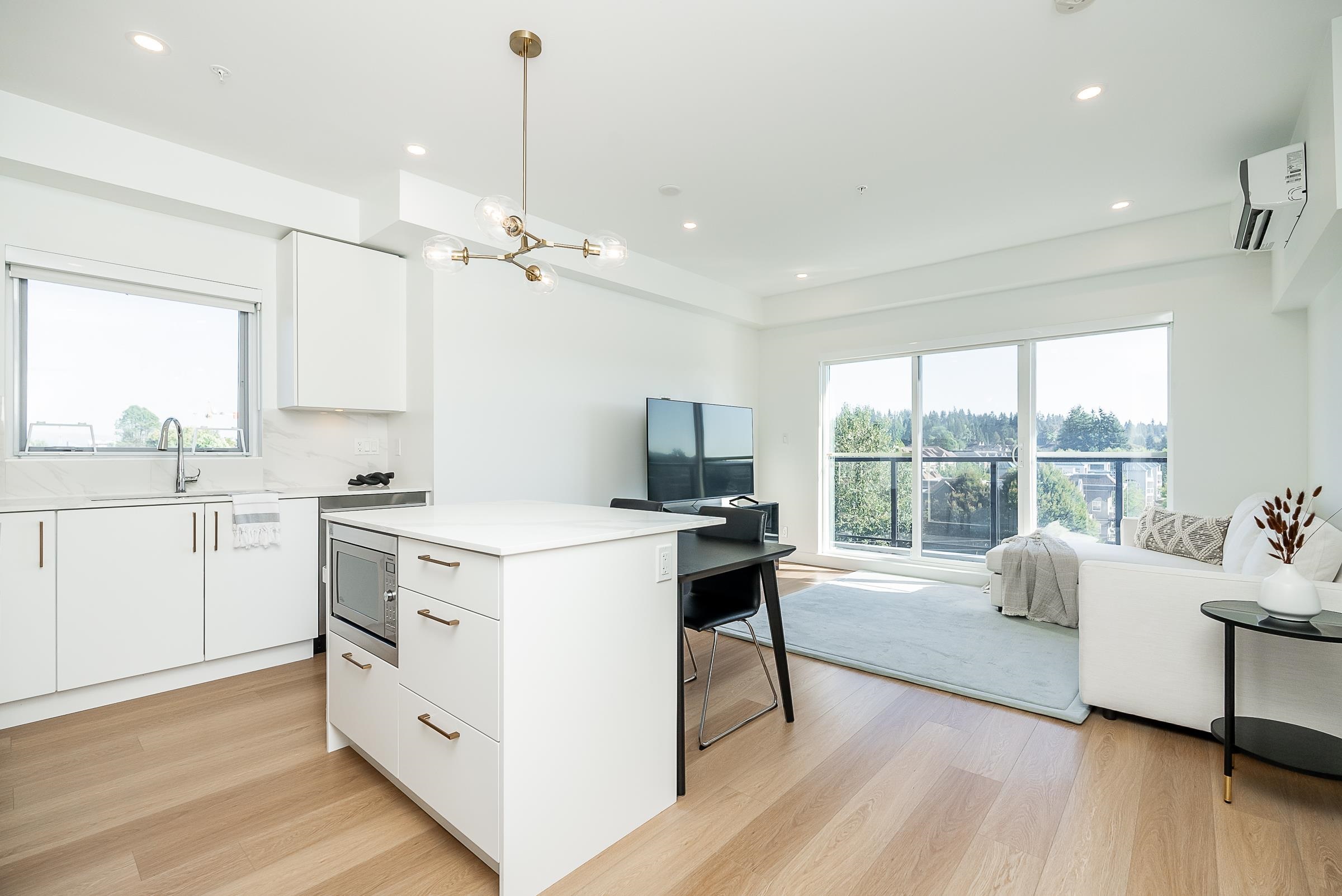 502 2331 KELLY AVENUE, For Sale 719,000 Condos.ca