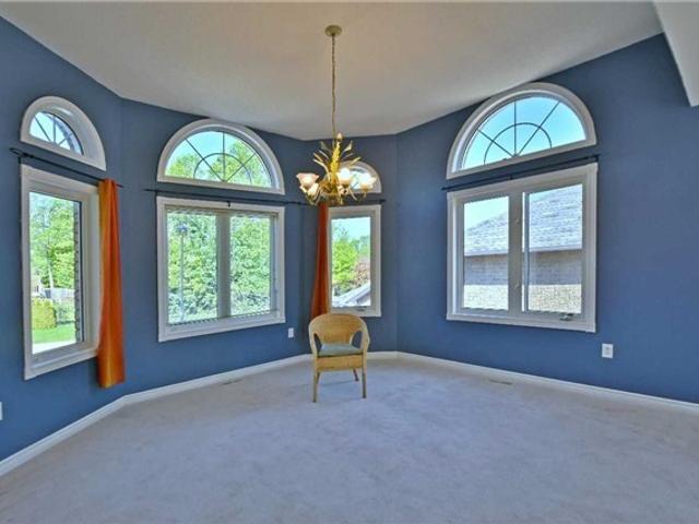 56 Cherry Sands Cres