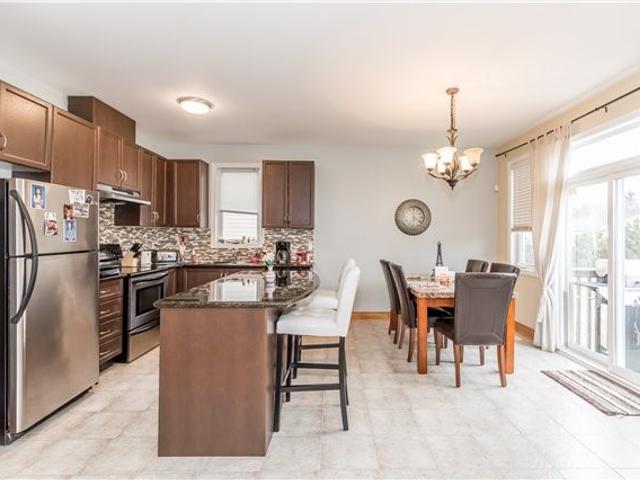 12 Grand Poplar Lane