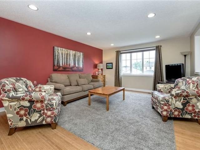55 Wildwood Tr