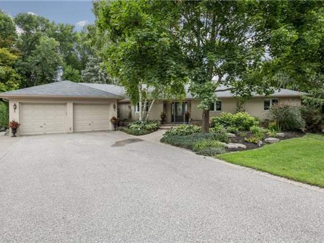 7 Blueridge Cres