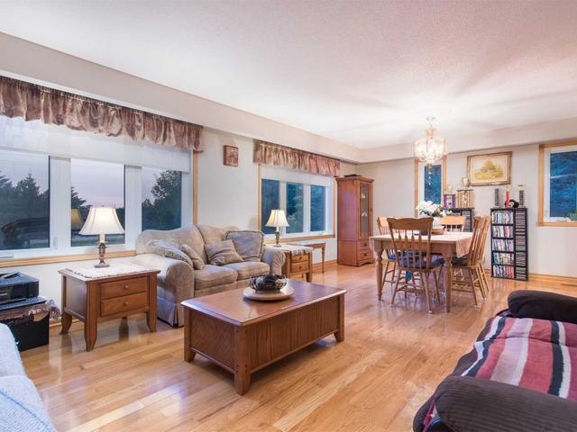 1837 Old Second Rd S