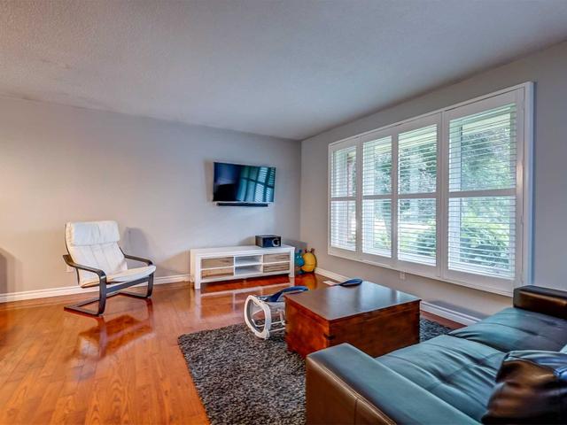 3922 Horseshoe Valley Rd W