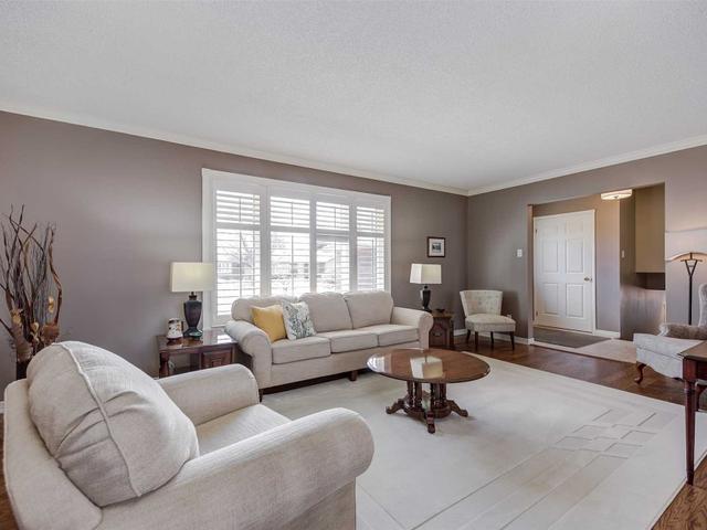 10 Archer Cres