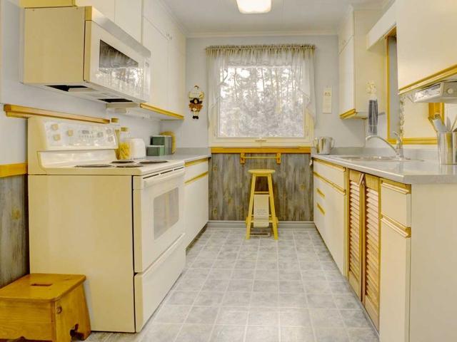 606 Midland Point Rd