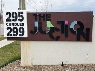 604 - 299 Cundles Rd